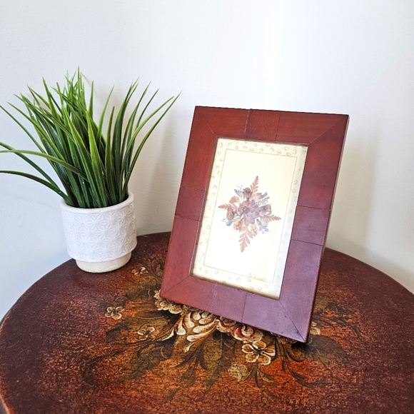Antique Bosnian Pressed Flowers, Signed, Original Glass and Wood Frame - Picture 7 of 16